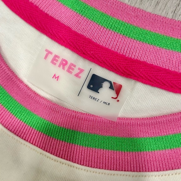 NWT Terez Genuine MLB Collab Short Sleeve Batterman Cotton T-shirt Top Size M - Picture 5 of 7